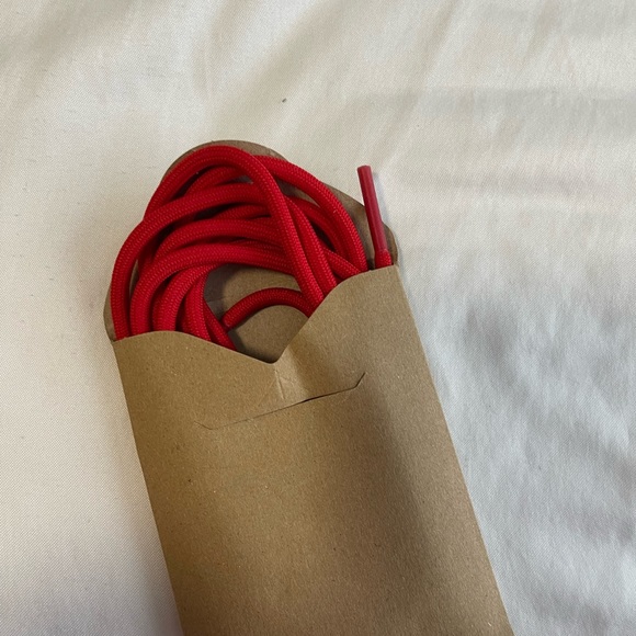 Yeezy by Adidas 380 - Picture 4 of 7